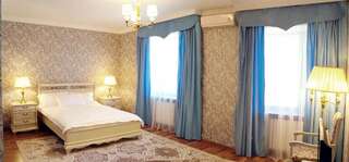 Отель Tumar Hotel Актобе Улучшенный двухместный номер с 1 кроватью-1